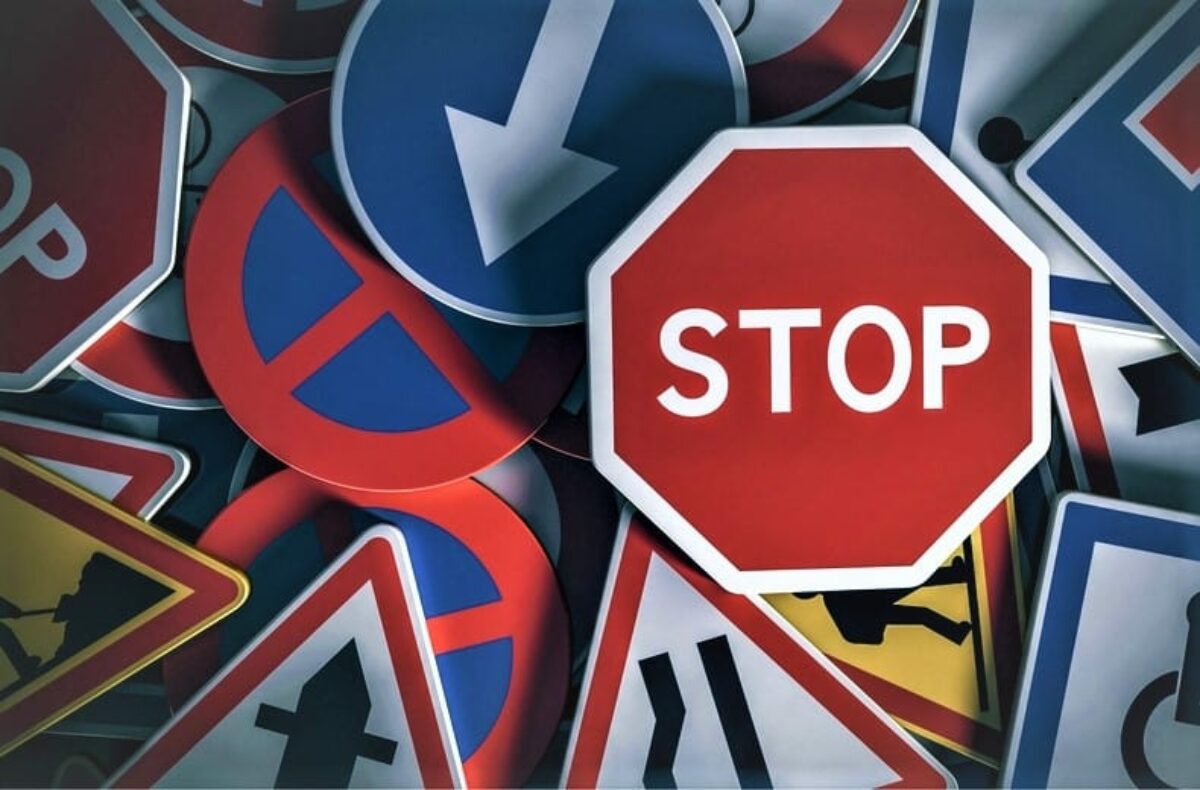 Theory Test Highway Code Traffic Lights Stuck On Red Dubai Driving